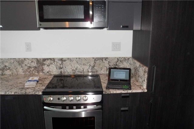 3408 - 290 Adelaide St W, Toronto, M5V1P6 | Image 2