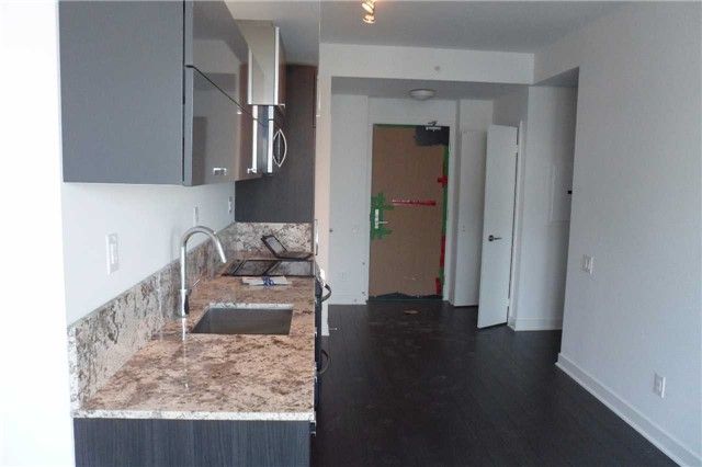 3408 - 290 Adelaide St W, Toronto, M5V1P6 | Image 3