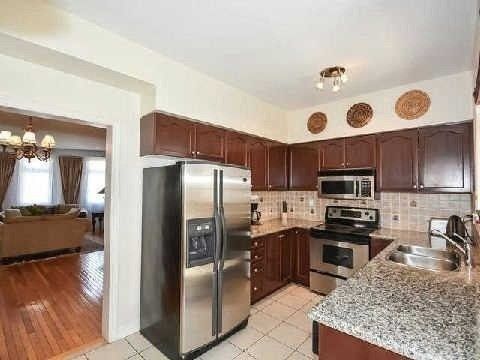 93 Spring Garden Ave, Toronto, M2N3G4 | Image 3