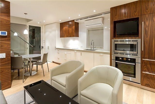 400 - 78 Roxborough St E, Toronto, M4W 1V8 | Image 3