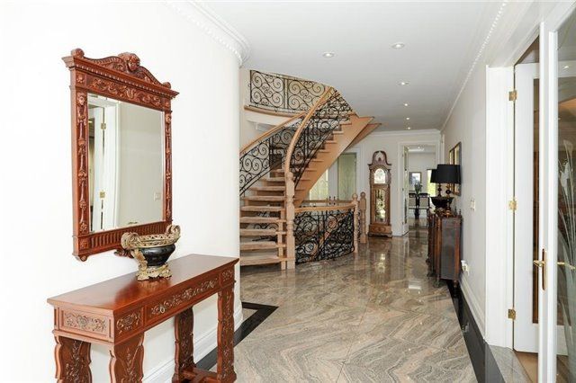 50 Yorkminster Rd, Toronto, M2P1M3 | Image 2