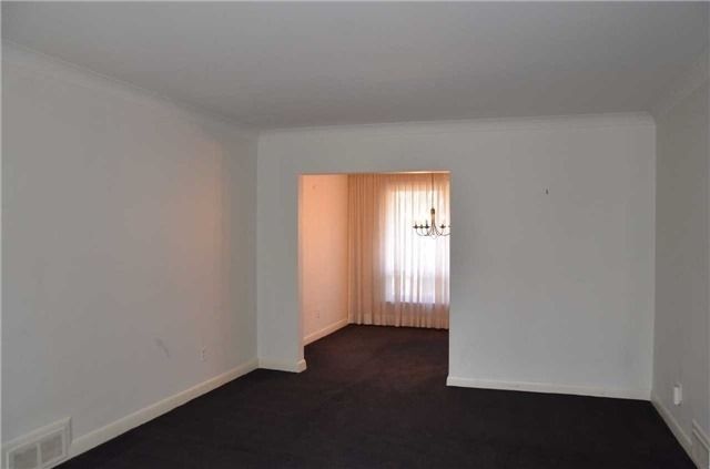 190 Northwood Dr, Toronto, M2M2K4 | Image 2