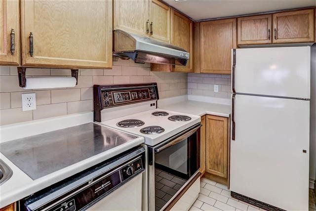 303 - 1200 Don Mills Rd, Toronto, M3B3N8 | Image 3