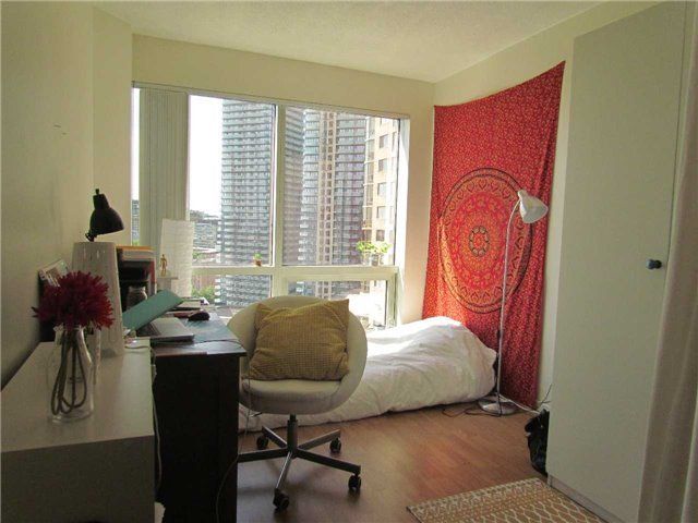 Room2