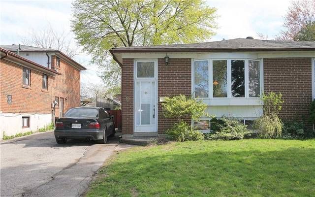 53 Cairnside Cres, Toronto, M2J3M9 | Image 2