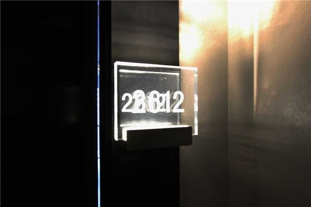 2612 - 290 Adelaide St W, Toronto, M5V1P6 | Image 3