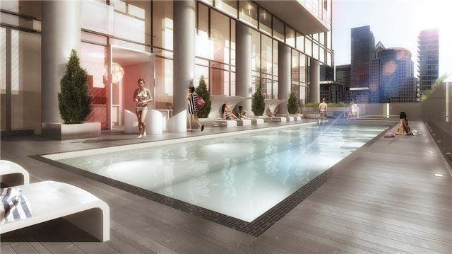 3901 - 290 Adelaide St W, Toronto, M5V1P6 | Image 3