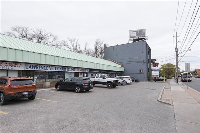 480 Lawrence Ave W, Toronto, M5M1C4 | Image 3