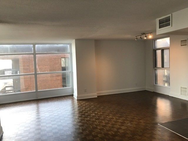 2004 - 55 Charles St W, Toronto, M5S 2W9 | Image 3