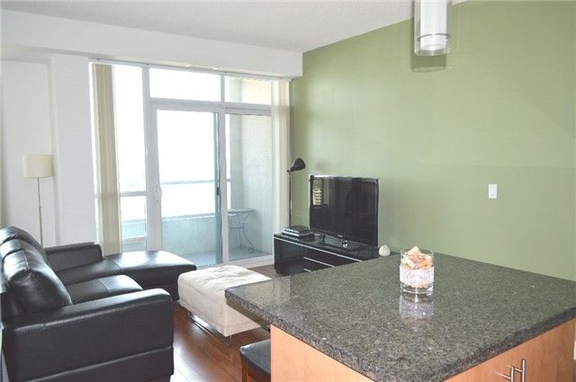 2804 - 120 Homewood Ave, Toronto, M4Y2J3 | Image 3