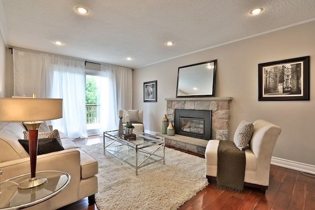 120 Abbeywood Tr, Toronto, M3B3B5 | Image 3