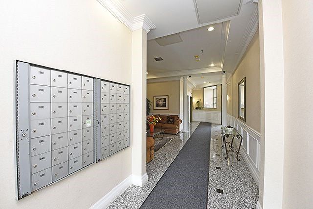 401 - 555 Wilson Heights Blvd, Toronto, M3H6B5 | Image 3