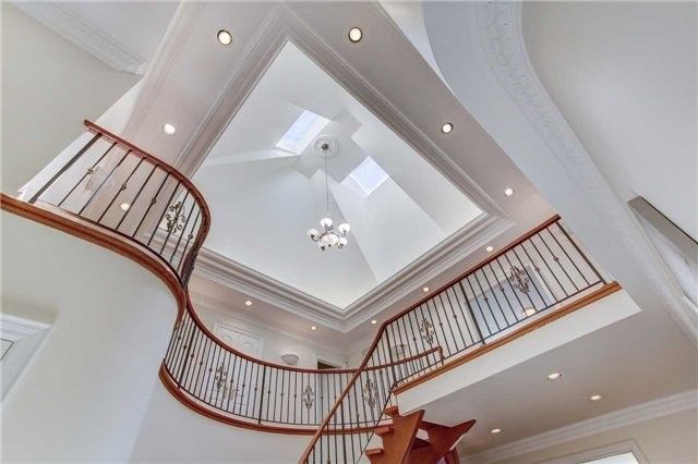 19 Risebrough Ave, Toronto, M2M2E2 | Image 3