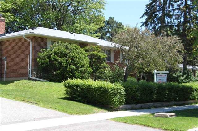 145 Fenn Ave, Toronto, M2P1X8 | Image 2