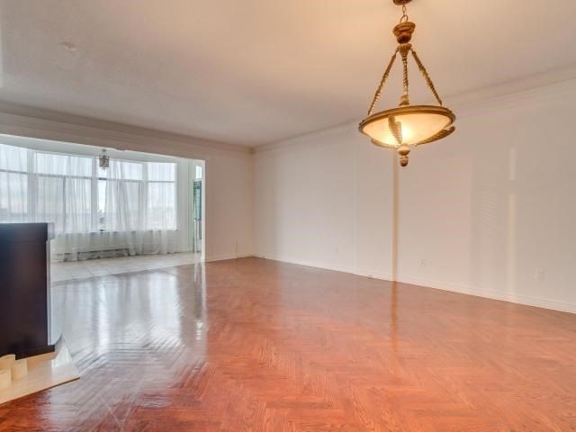 Room2