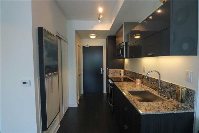 1609 - 290 Adelaide St W, Toronto, M5V1P6 | Image 2