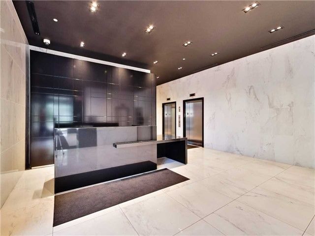 Room1