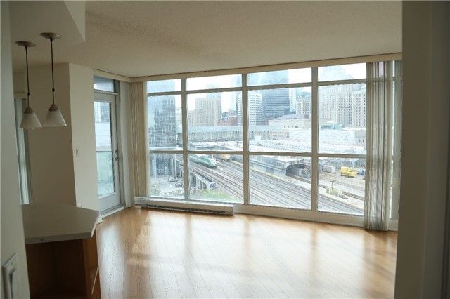 Room1