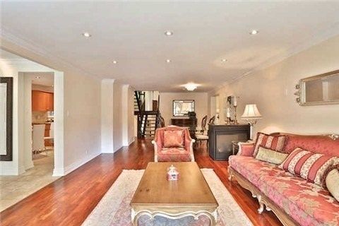 38 Foursome Cres, Toronto, M2P1W3 | Image 3