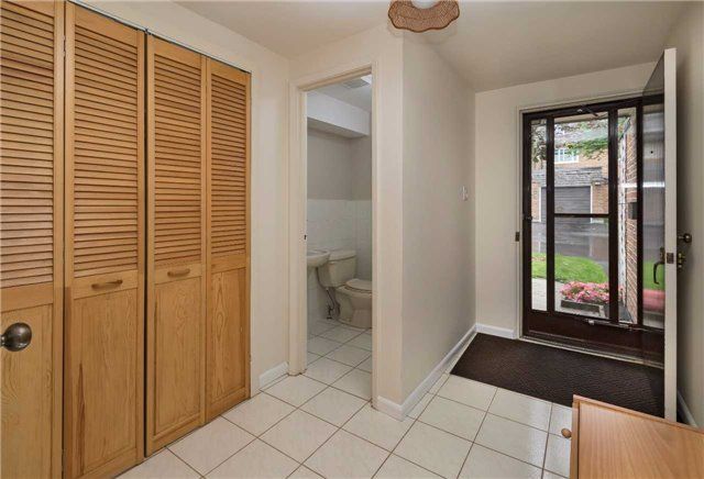 21 Sego Royalway, Toronto, M2H 1L3 | Image 2