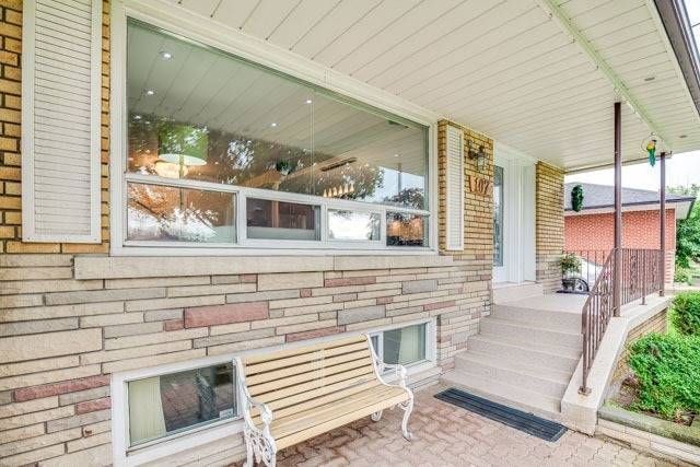 107 Sweeney Dr, Toronto, M4A1T8 | Image 2