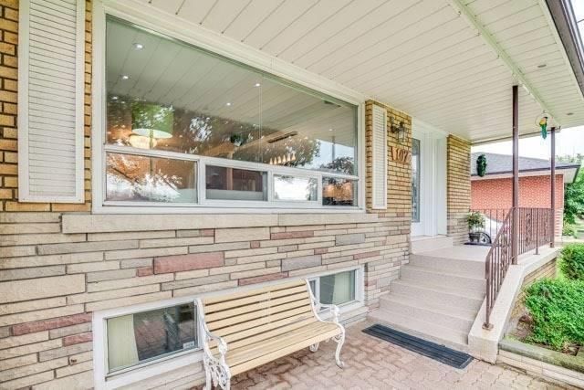 107 Sweeney Dr, Toronto, M4A1T8 | Image 2