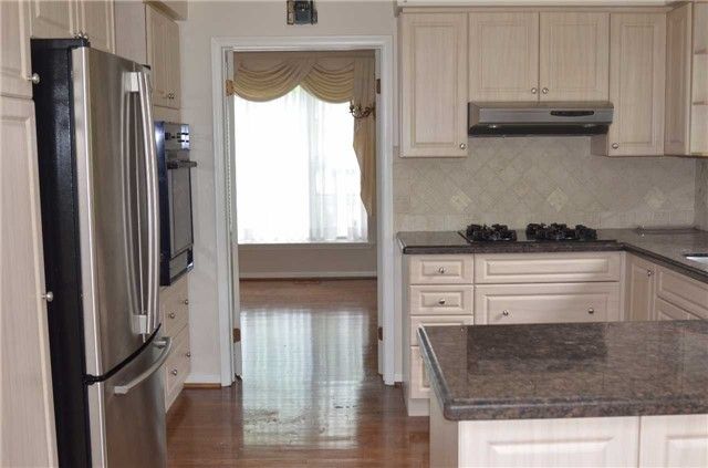 11 Montressor Dr, Toronto, M2P1Y9 | Image 2