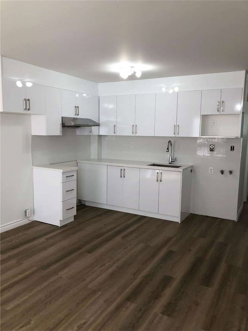 422 Queen St W, Toronto, M5V2A7 | Image 2