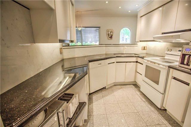 65 Mcgill St, Toronto, M5B1H3 | Image 3