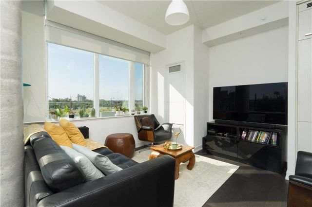 S202 - 120 Bayview Ave, Toronto, M5A 0G4 | Image 2