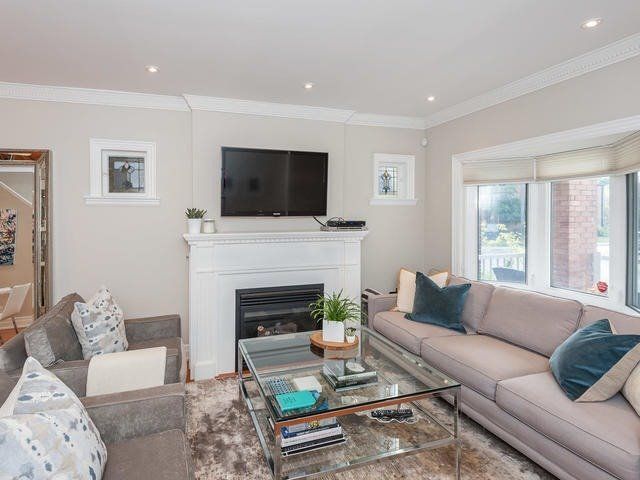 55 Kenwood Ave, Toronto, M6C2S1 | Image 3