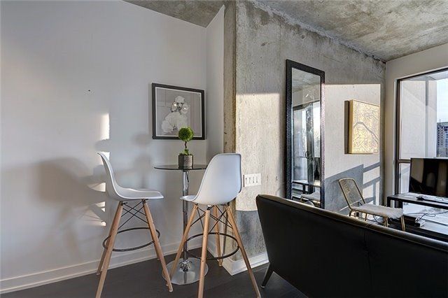 Room1