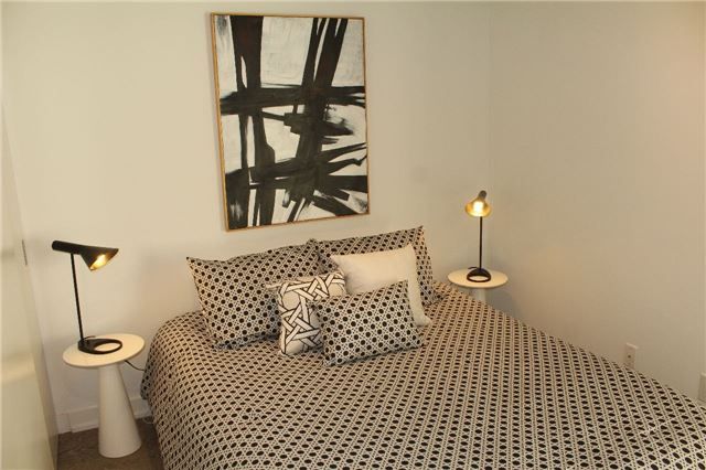 Room1