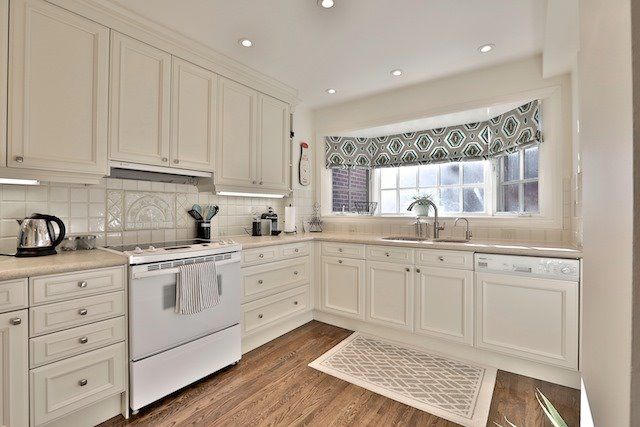 66 Alcorn Ave, Toronto, M4V1E4 | Image 3