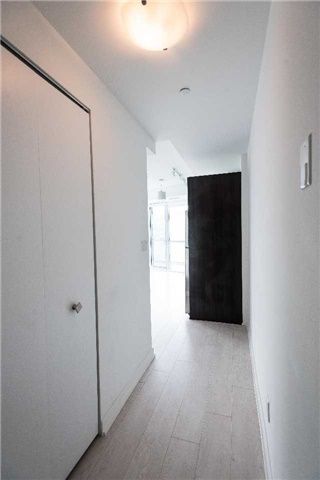 903 - 20 Bruyeres Mews, Toronto, M5V 0G8 | Image 2