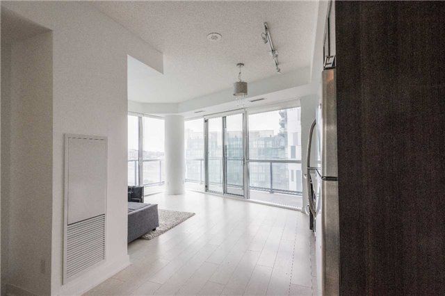 903 - 20 Bruyeres Mews, Toronto, M5V 0G8 | Image 3