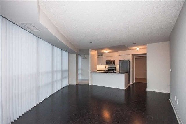 811 - 19 Grand Trunk Cres, Toronto, M5J3A3 | Image 2