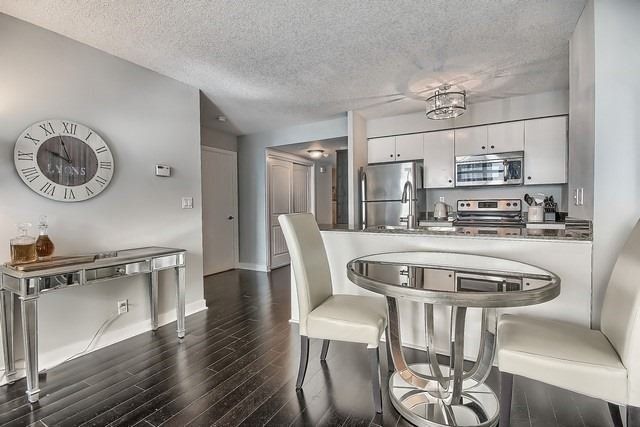 1811 - 397 Front St W, Toronto, M5V3S1 | Image 2