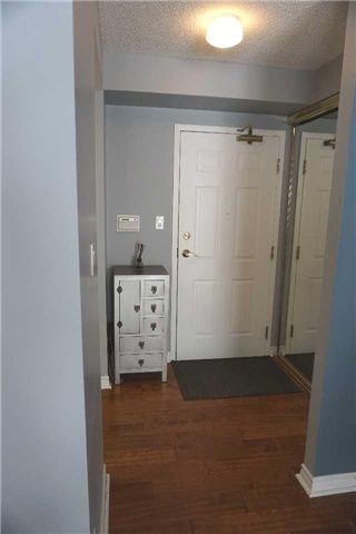 411 - 18 Concorde Pl, Toronto, M3C3T9 | Image 2