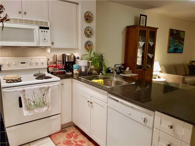 711 - 19 Barberry Pl, Toronto, M2K3E3 | Image 3