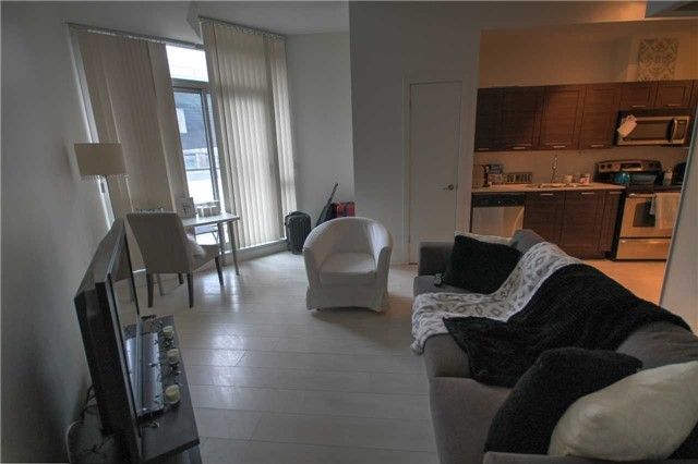 216 - 169 Fort York Blvd, Toronto, M5V 0C8 | Image 2