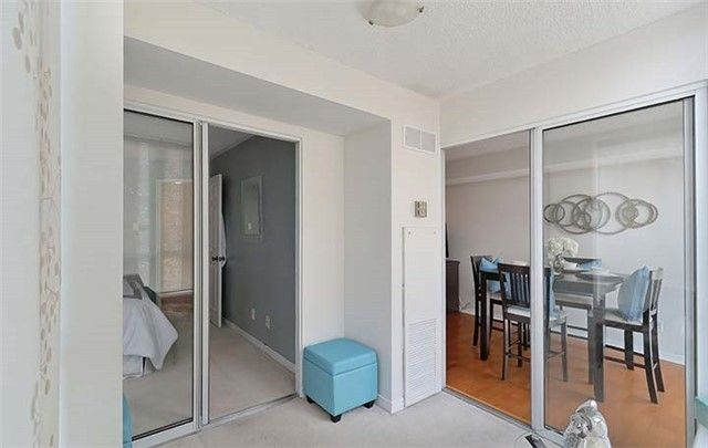 Room1