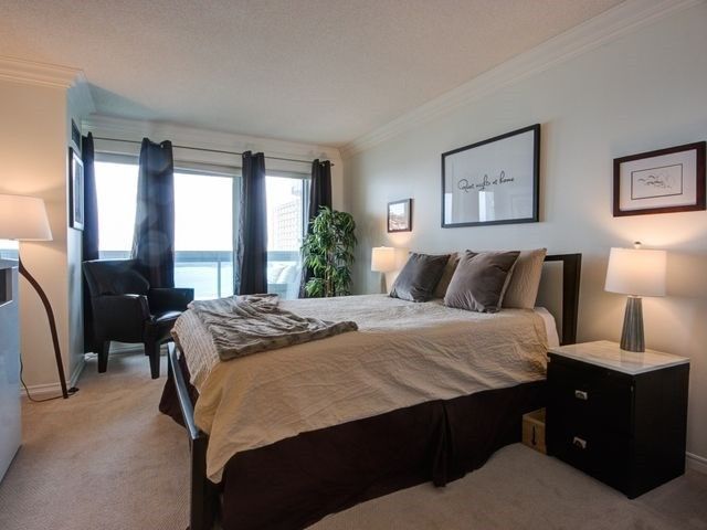 Room1