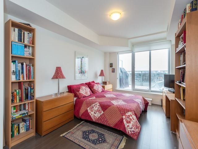 Room2