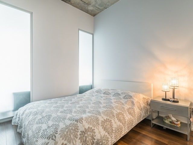 Room2