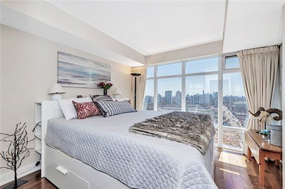Unit 2105 — 2181 Yonge St, Toronto - Mount Pleasant West image-0-2