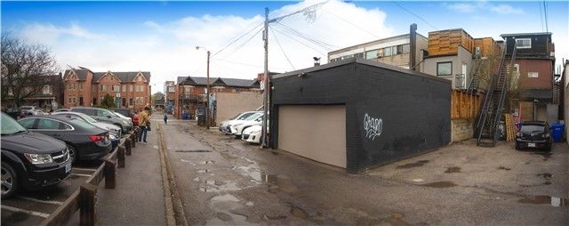 704 Bloor St W, Toronto, M6G1L4 | Image 3