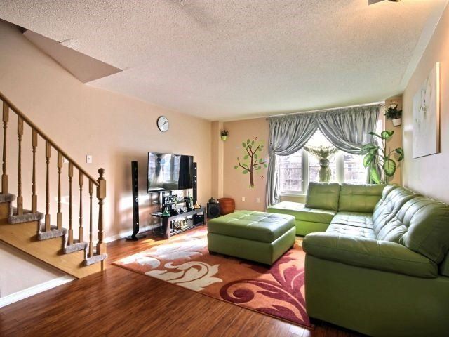 38 Rumi Cres, Toronto, M4A2X6 | Image 3