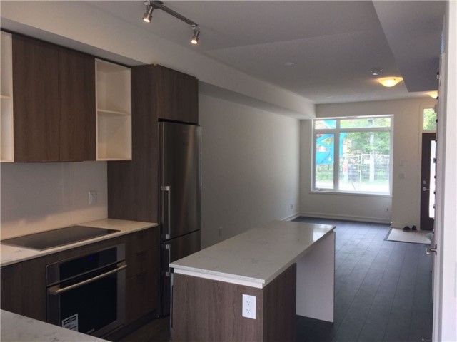 Th-04 - 17 St. Bartholomew St, Toronto, M5A0A3 | Image 3