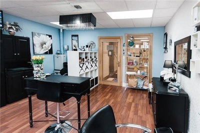 Sale Of Business sold at 400-20 Eglinton Avenue, Toronto, Ontario, M4P1A9 - Yonge-Eglinton - MLS: C4159579